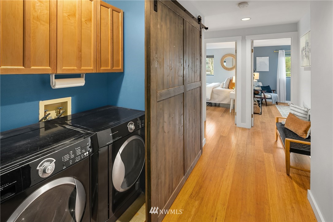 116 11th Avenue East, Unit 402 Seattle, WA 98102 - Photo 16 of 22
