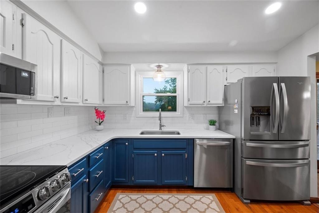 121 Foxglove Road Baden, PA 15005 - Photo 9 of 41