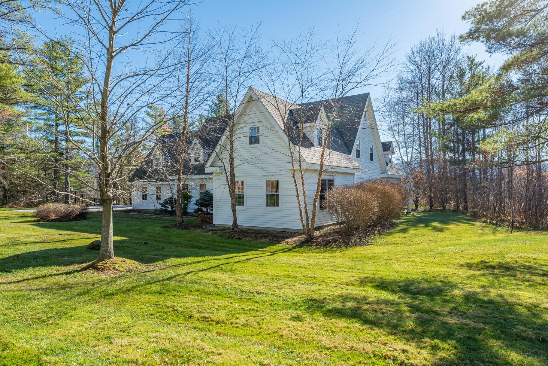 114 Village Glen Road Manchester, VT 05255 - Photo 2 of 29 Gallery Image 2