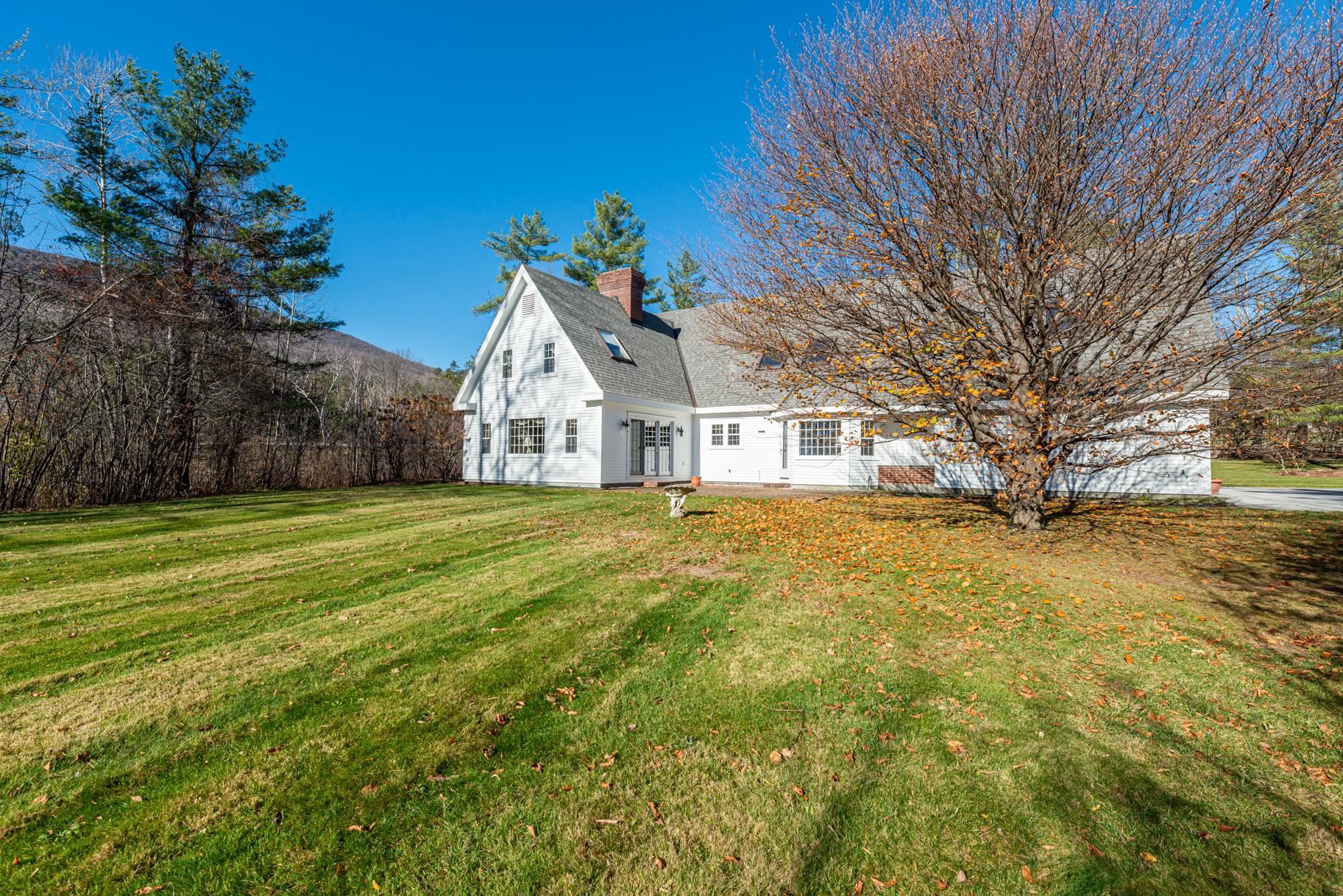 114 Village Glen Road Manchester, VT 05255 - Photo 3 of 29 Gallery Image 3