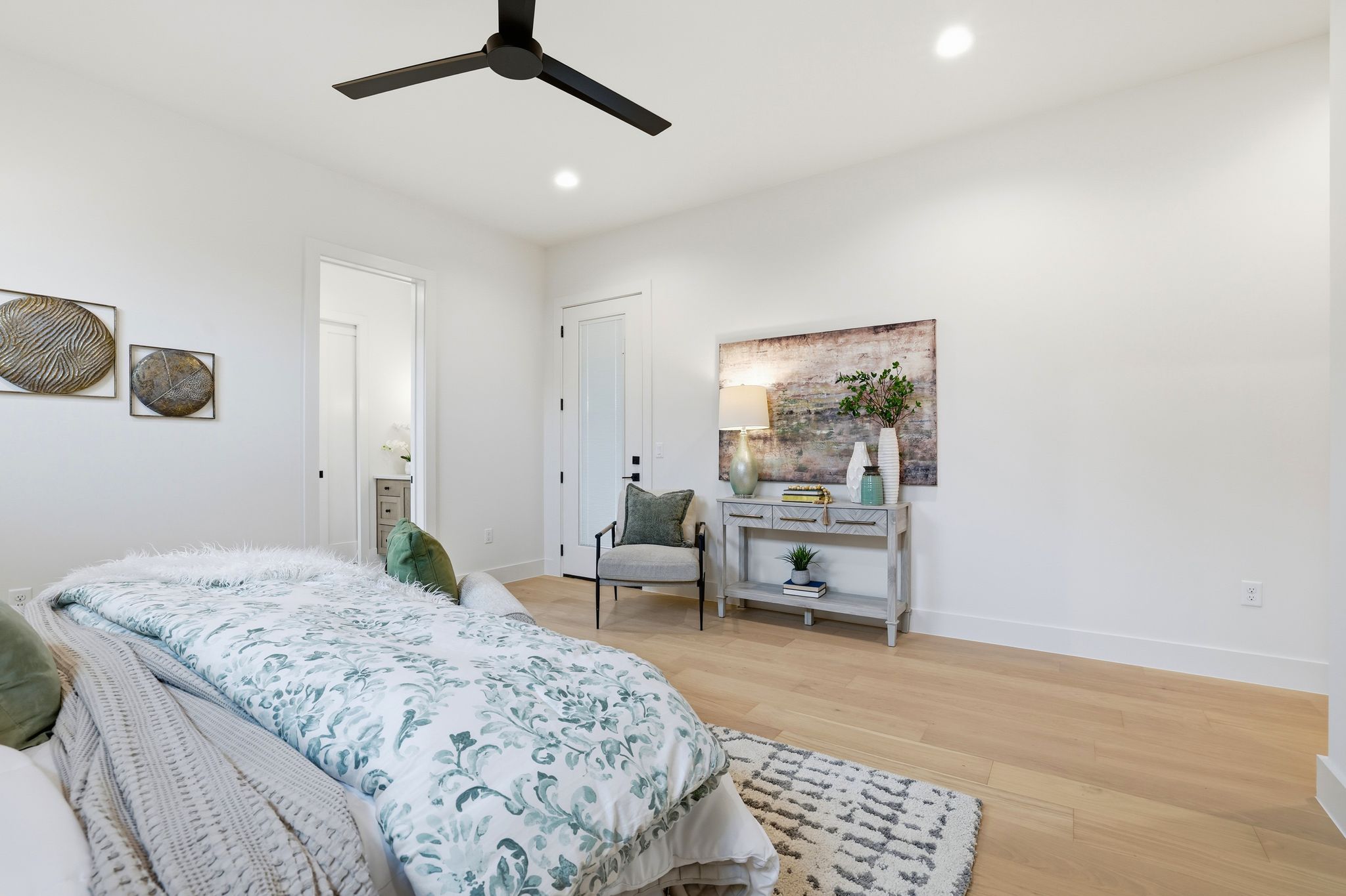 2908 Stoneway Drive Austin, TX 78757 - Photo 17 of 35 a bedroom with a bed and furniture