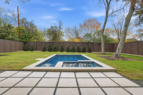 $2,449,000 | 2908 Stoneway Drive, Austin, TX 78757
