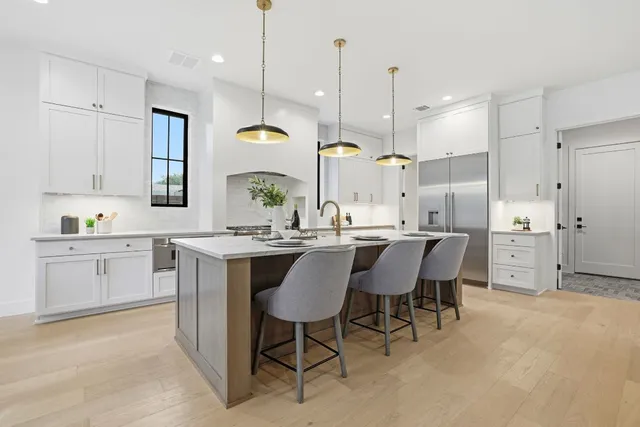 $2,449,000 | 2908 Stoneway Drive, Austin, TX 78757