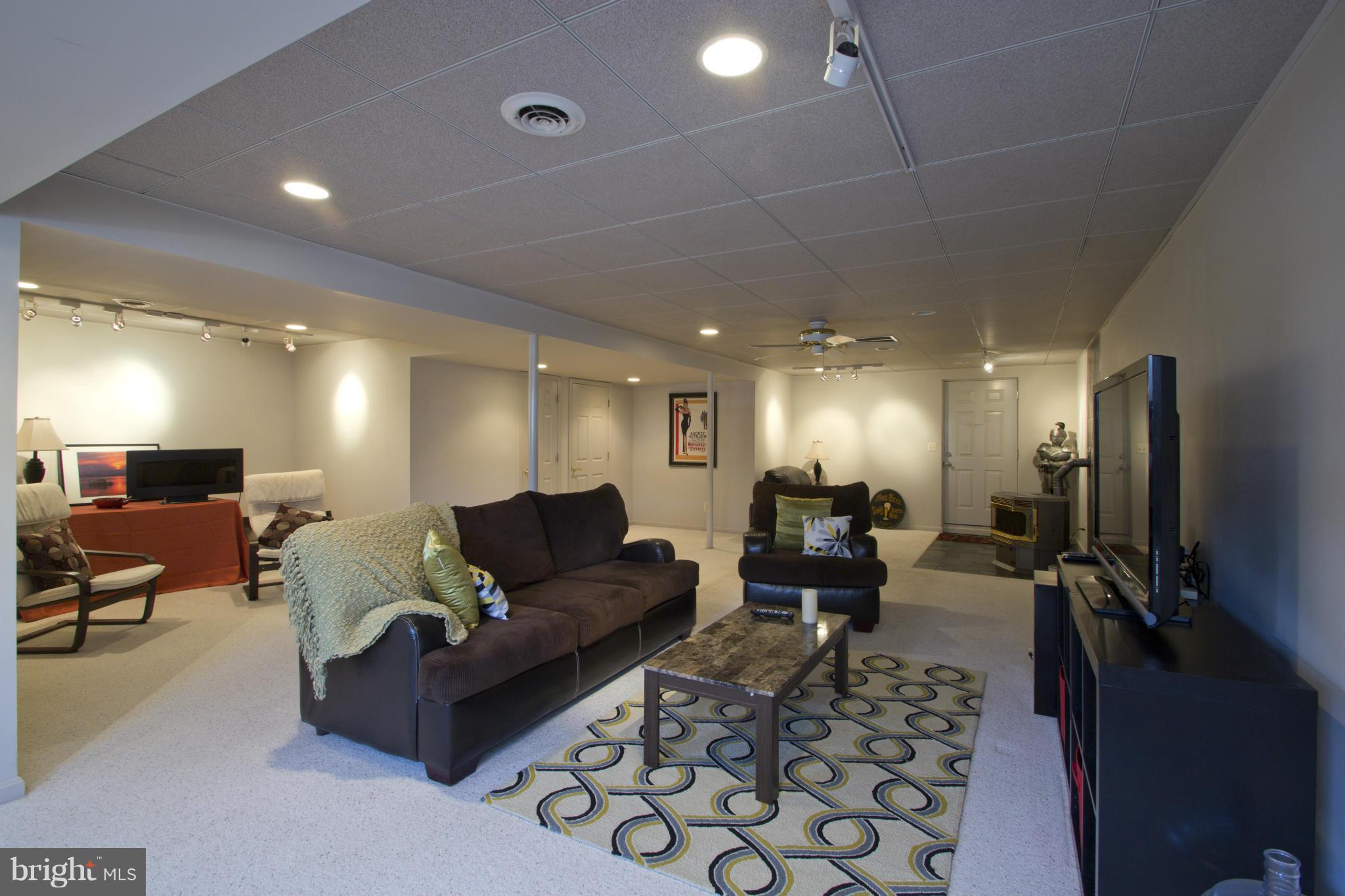 226 Arundel Road Pasadena, MD 21122 - Photo 5 of 30 Lower Level Family Room