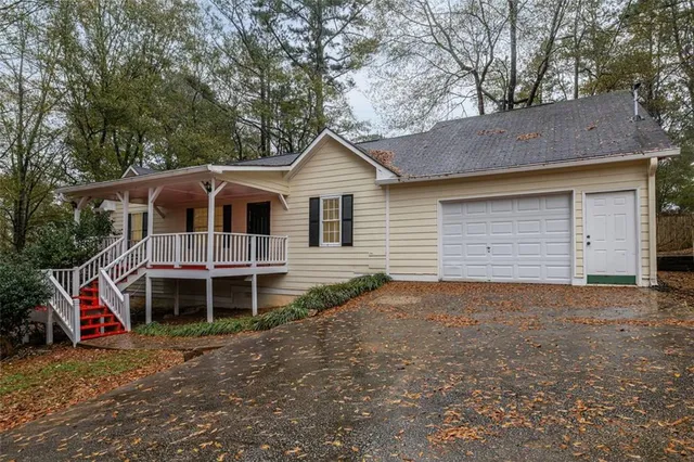 $1,600 | 37 Peach Forest Way, Douglasville, GA 30134