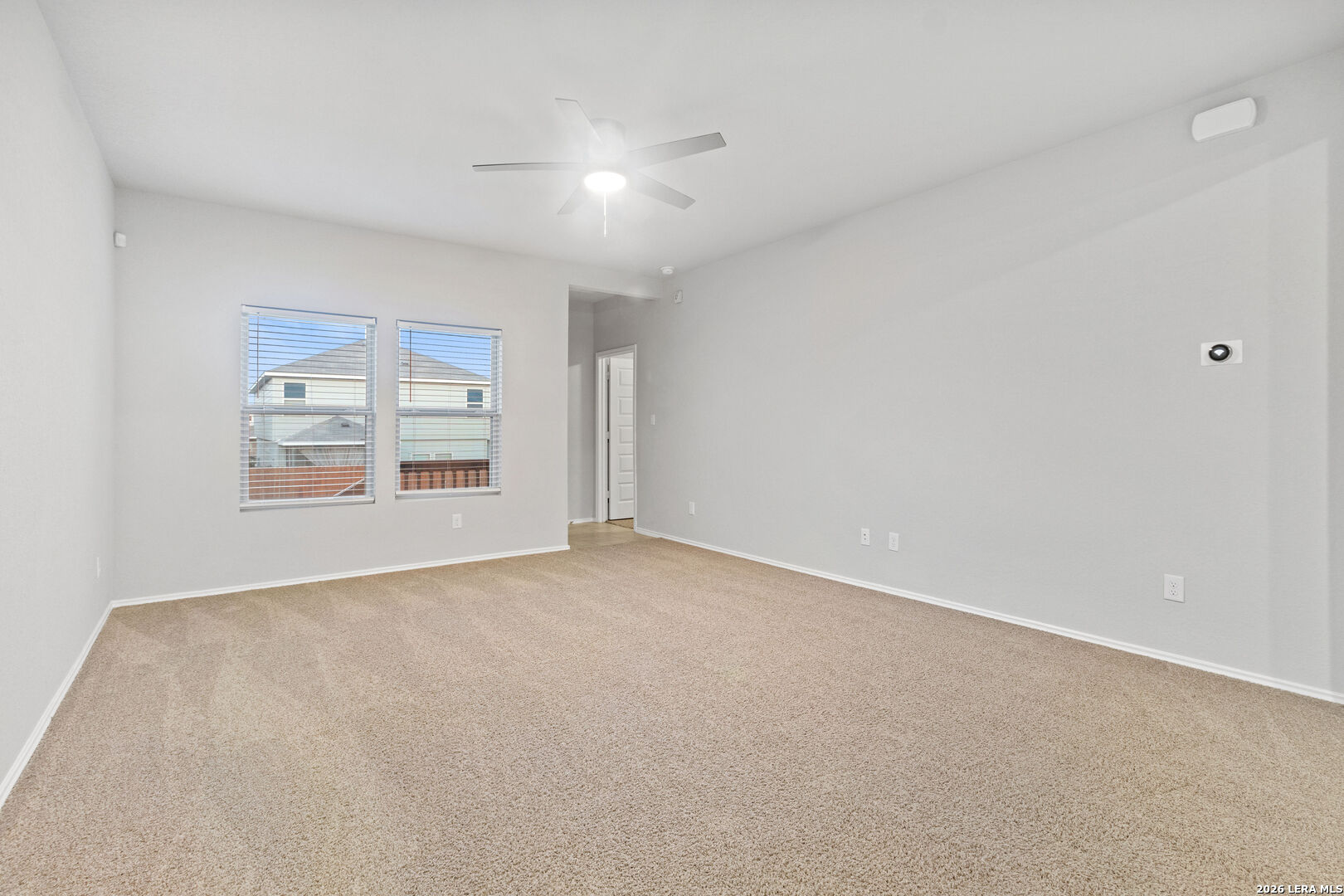 5526 Daniel Way St. Hedwig, TX 78152 - Photo 3 of 13