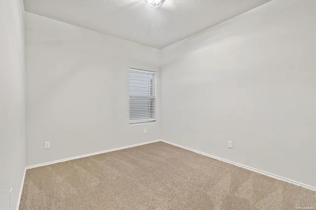 $1,650 | 5526 Daniel Way, St. Hedwig, TX 78152