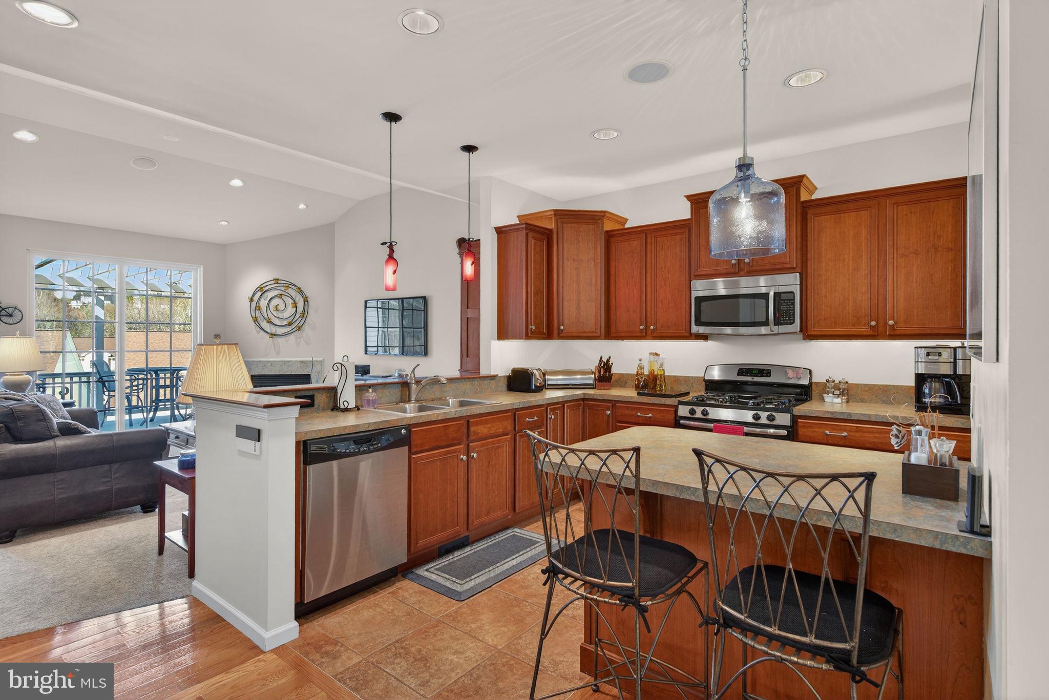 2816 Mimosa Lane Lancaster, PA 17601 - Photo 8 of 51 Cherry Cabinetry
