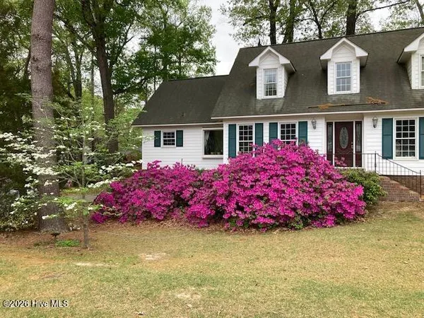 $350,000 | 304 Glasgow Lane, Greenville, NC 27858