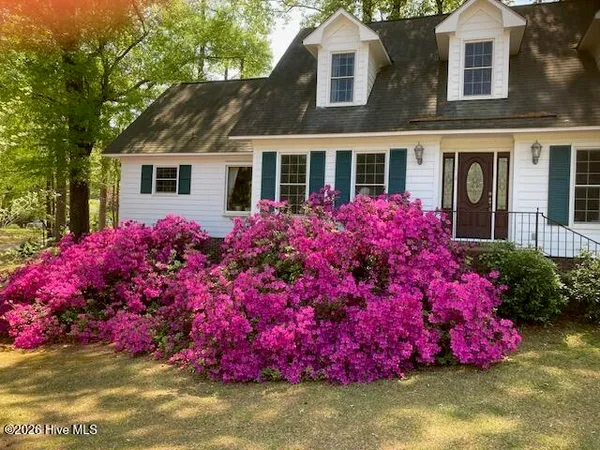 $350,000 | 304 Glasgow Lane, Greenville, NC 27858