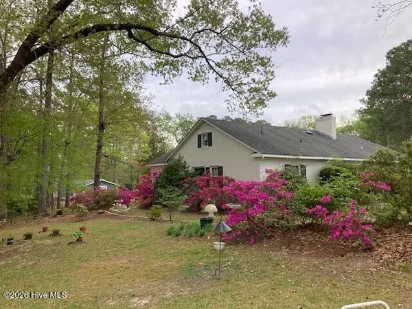 $350,000 | 304 Glasgow Lane, Greenville, NC 27858