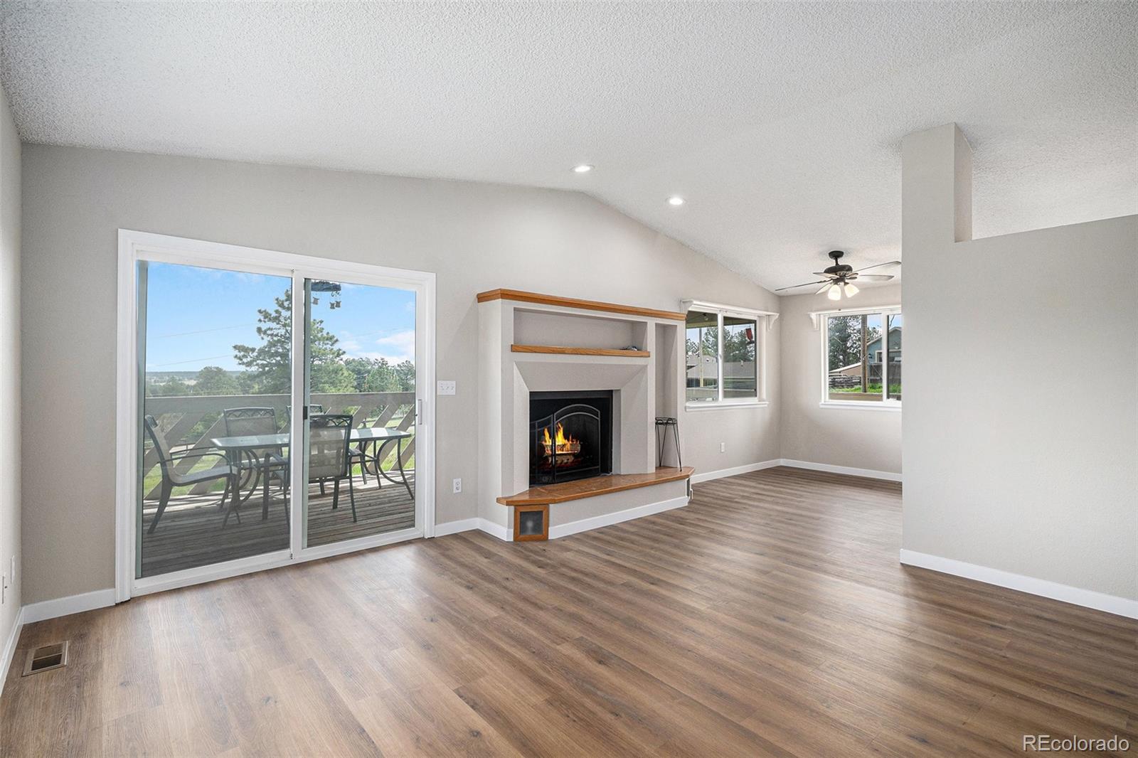 1801 Buttercup Road Elizabeth, CO 80107 - Photo 2 of 32 Gallery Image 2