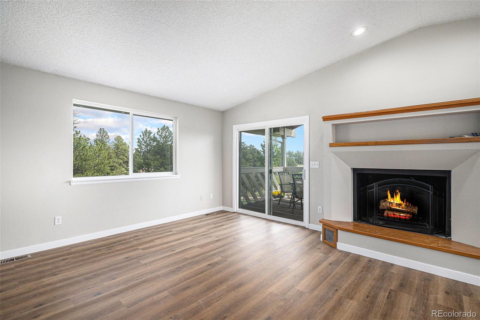 1801 Buttercup Road Elizabeth, CO 80107 - Photo 3 of 32 Gallery Image 3