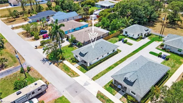 $2,850 | 27302 Dortch Avenue, Bonita Springs, FL 34135