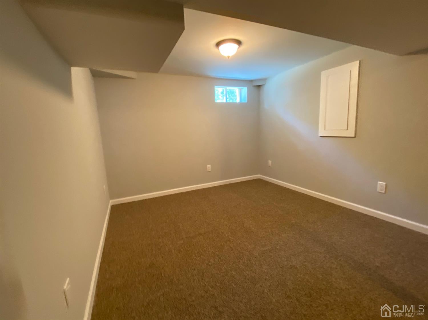 99 Jordan Road Colonia, NJ 07067 - Photo 35 of 53 an empty room with a window
