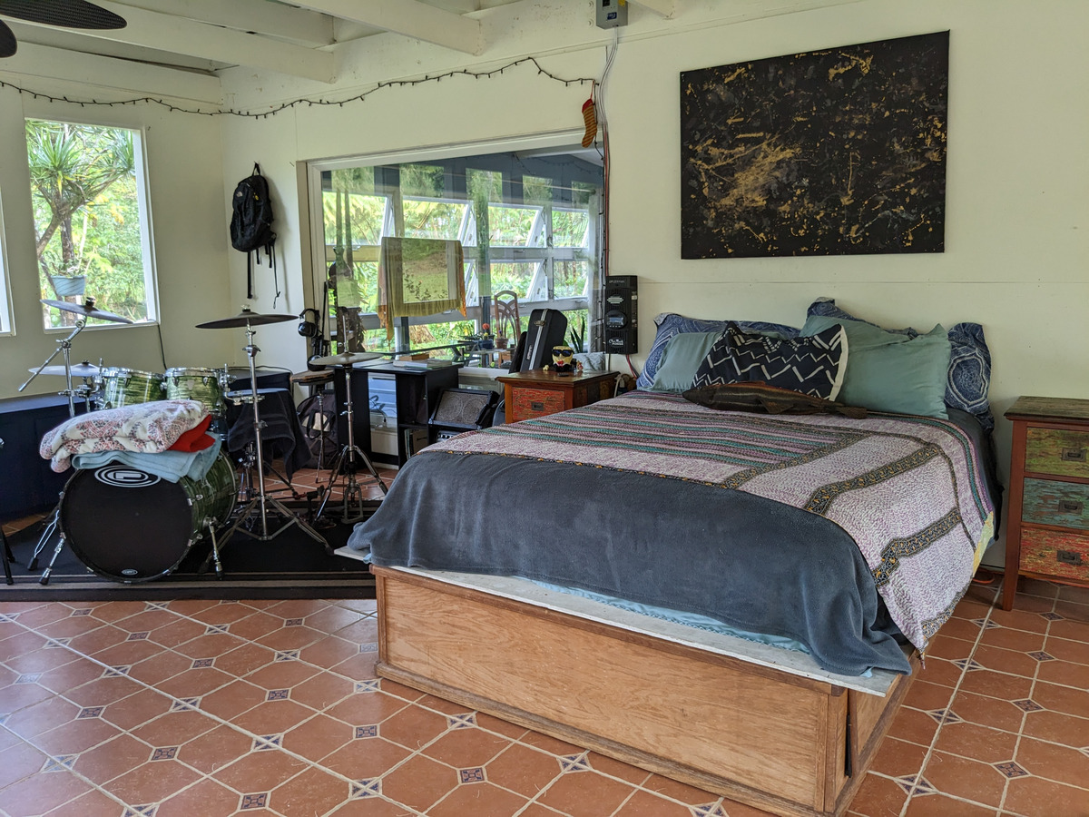 14-630 Rd A Pahoa, HI 96778 - Photo 8 of 30 a bedroom with bed and window