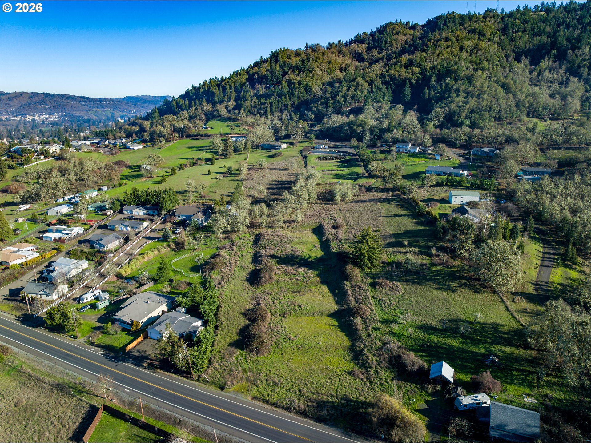 1448 Lookingglass Road Roseburg, OR 97471 - Photo 4 of 8