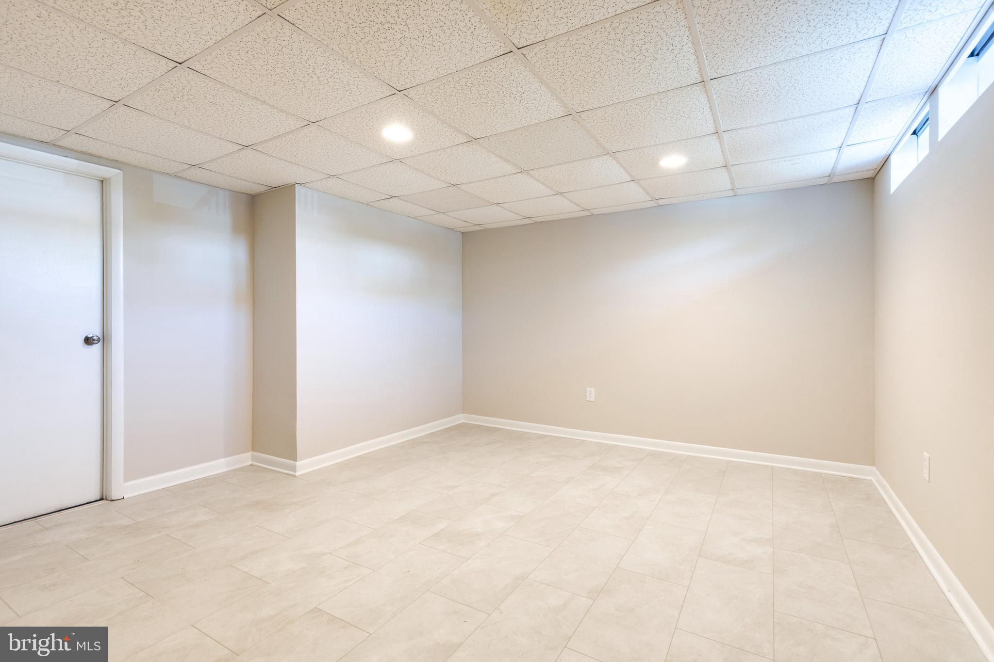 5649 Utrecht Road Baltimore, MD 21206 - Photo 35 of 42 a view of an empty room