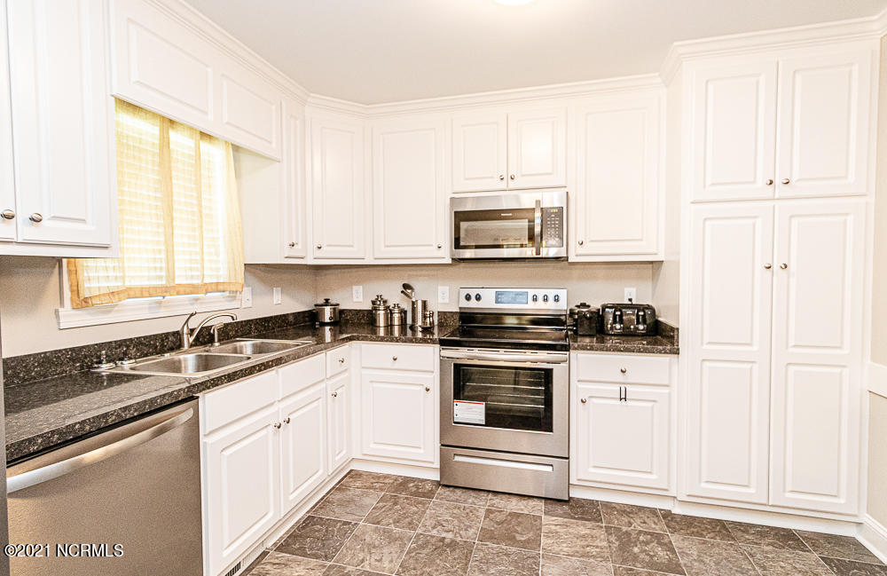 7234 Michelle Road Rocky Mount, NC 27803 - Photo 15 of 32 _MG_1811