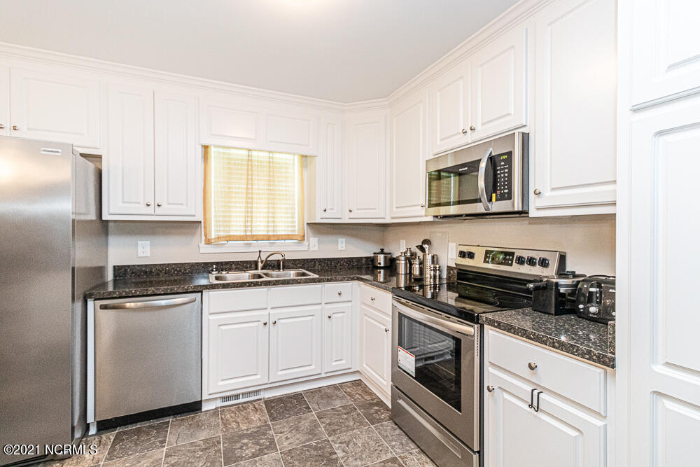 7234 Michelle Road Rocky Mount, NC 27803 - Photo 17 of 32 _MG_1813