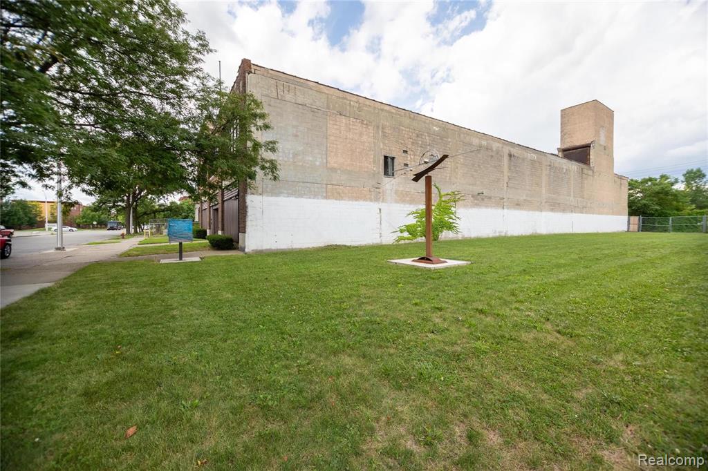 470 Brainard Street, Unit 3 Detroit, MI 48201 - Photo 57 of 59
