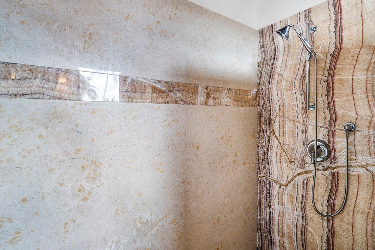 352 Wailupe Circle Honolulu, HI 96821 - Photo 18 of 22