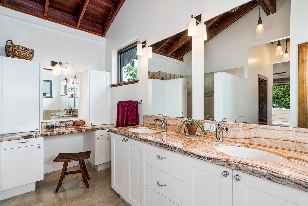 352 Wailupe Circle Honolulu, HI 96821 - Photo 20 of 22