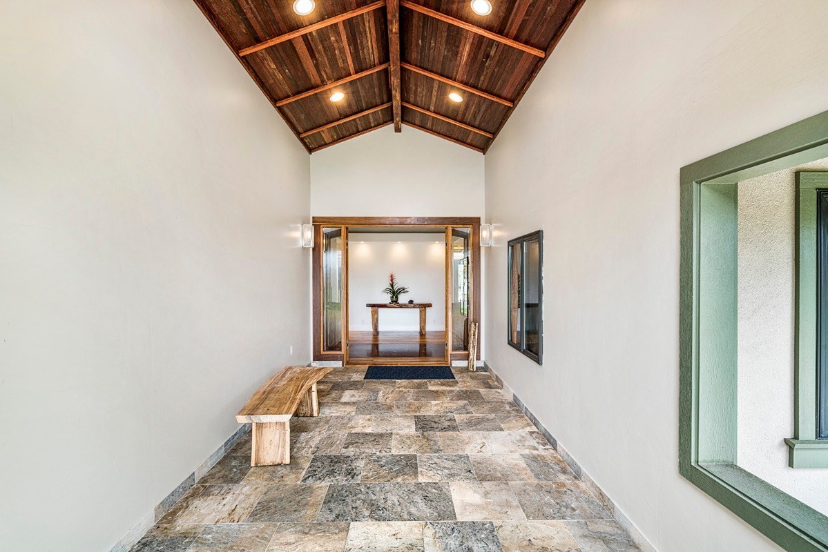 352 Wailupe Circle Honolulu, HI 96821 - Photo 21 of 22