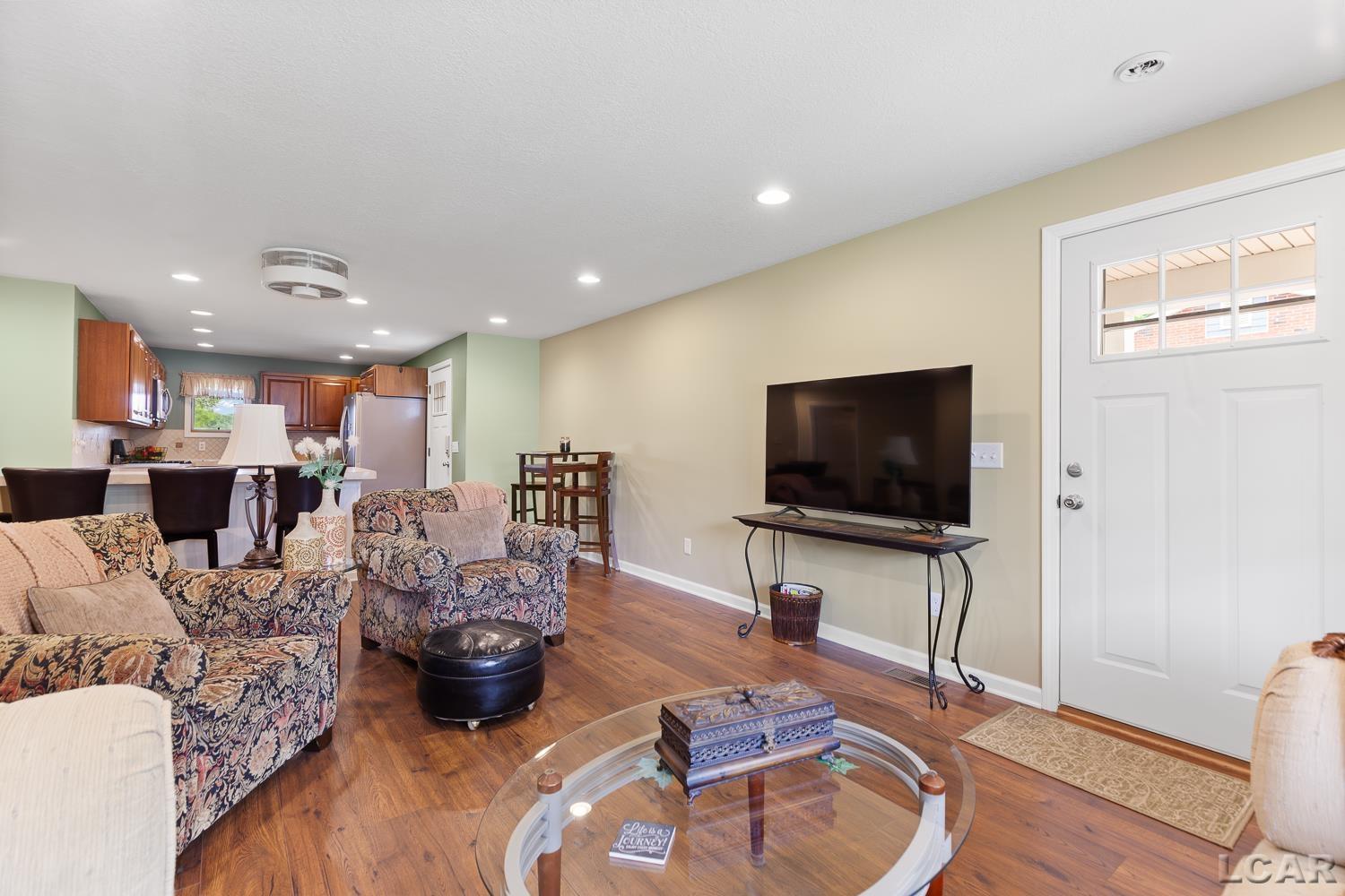 2831 Carson Highway Adrian, MI 49221 - Photo 6 of 42