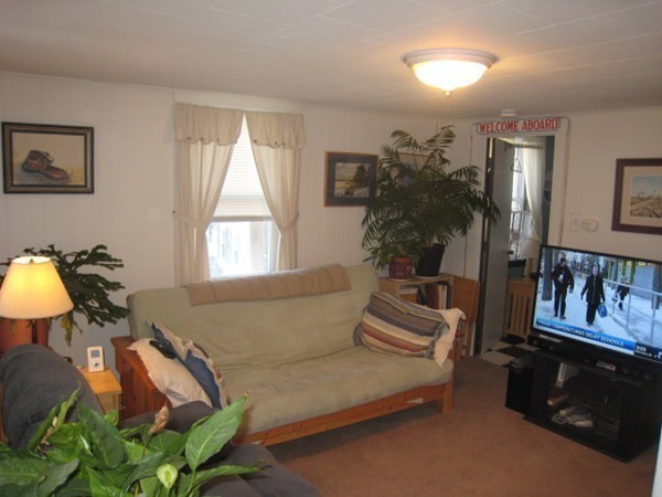 11 Spring Street Gloucester, MA 01930 - Photo 3 of 16 Gallery Image 3