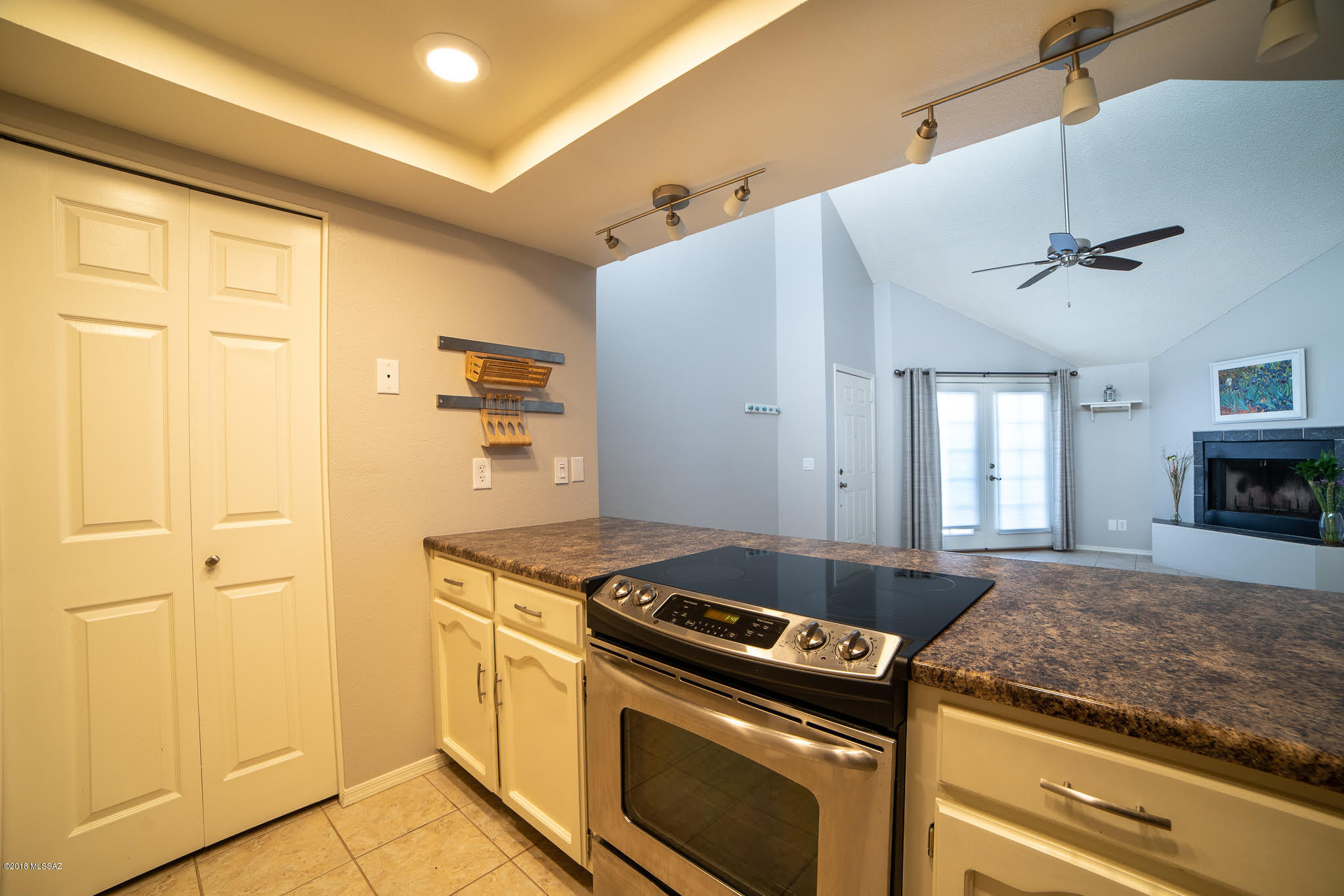 1200 East River Road, Unit L163 Tucson, AZ 85718 - Photo 10 of 35
