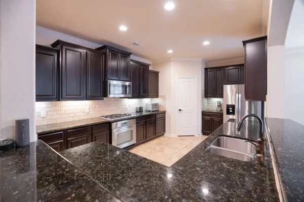 $3,450 | 14 Arrow Feather Place, The Woodlands, TX 77389