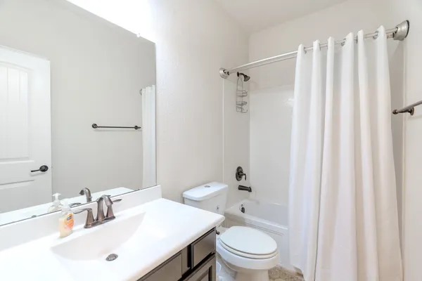 $3,450 | 14 Arrow Feather Place, The Woodlands, TX 77389