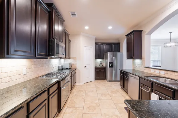 $3,450 | 14 Arrow Feather Place, The Woodlands, TX 77389