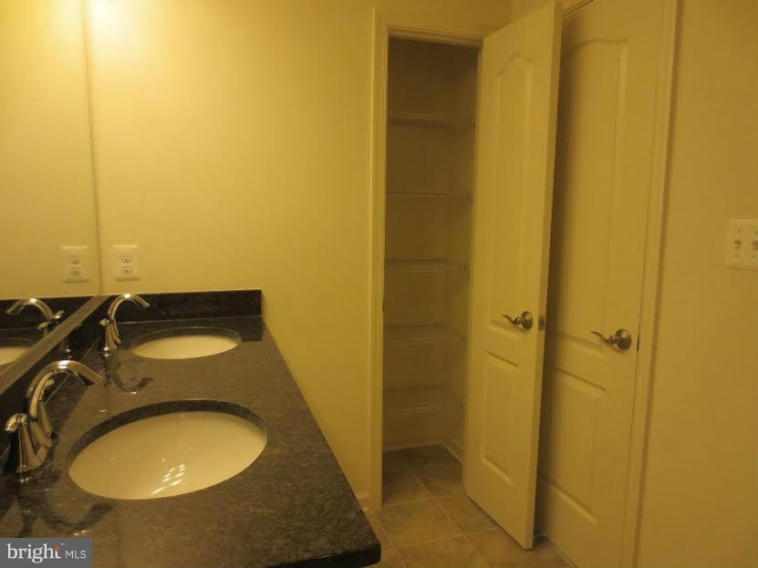 903 Ramble Run Road Baltimore, MD 21220 - Photo 20 of 26 Bath
