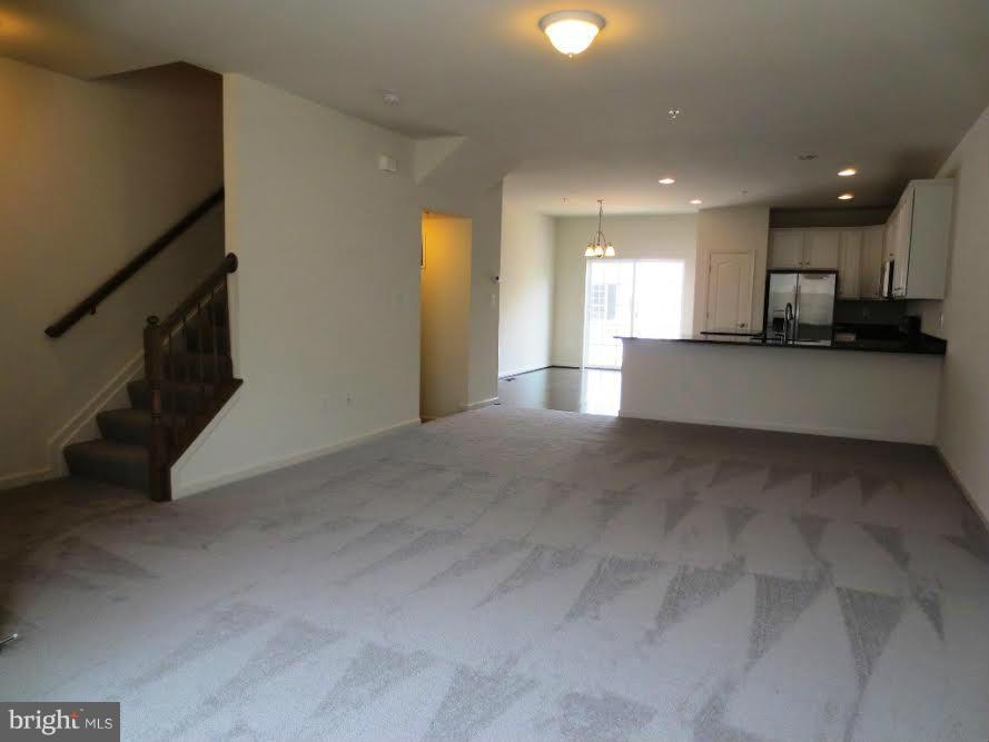 903 Ramble Run Road Baltimore, MD 21220 - Photo 7 of 26 Living Room
