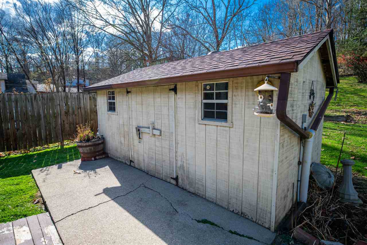 814 Roby Road Huntington, WV 25705 - Photo 9 of 25 Gallery Image 9
