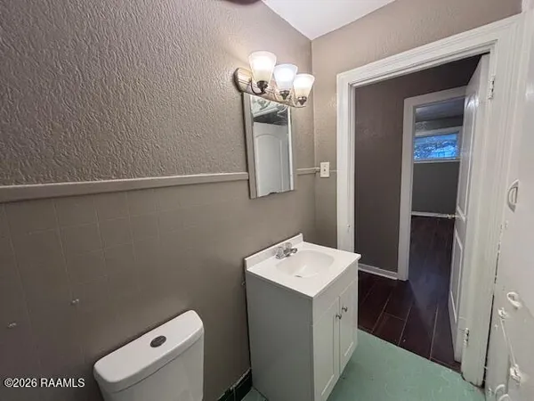 $1,295 | 3906 South S Barrow, Baton Rouge, LA 70802