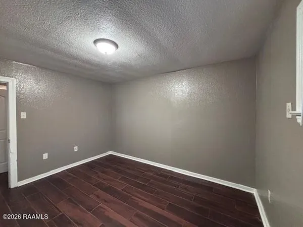 $1,295 | 3906 South S Barrow, Baton Rouge, LA 70802