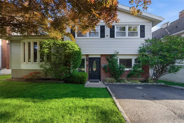 $899,000 | 136 Condit Street, Harrison, NY 10528
