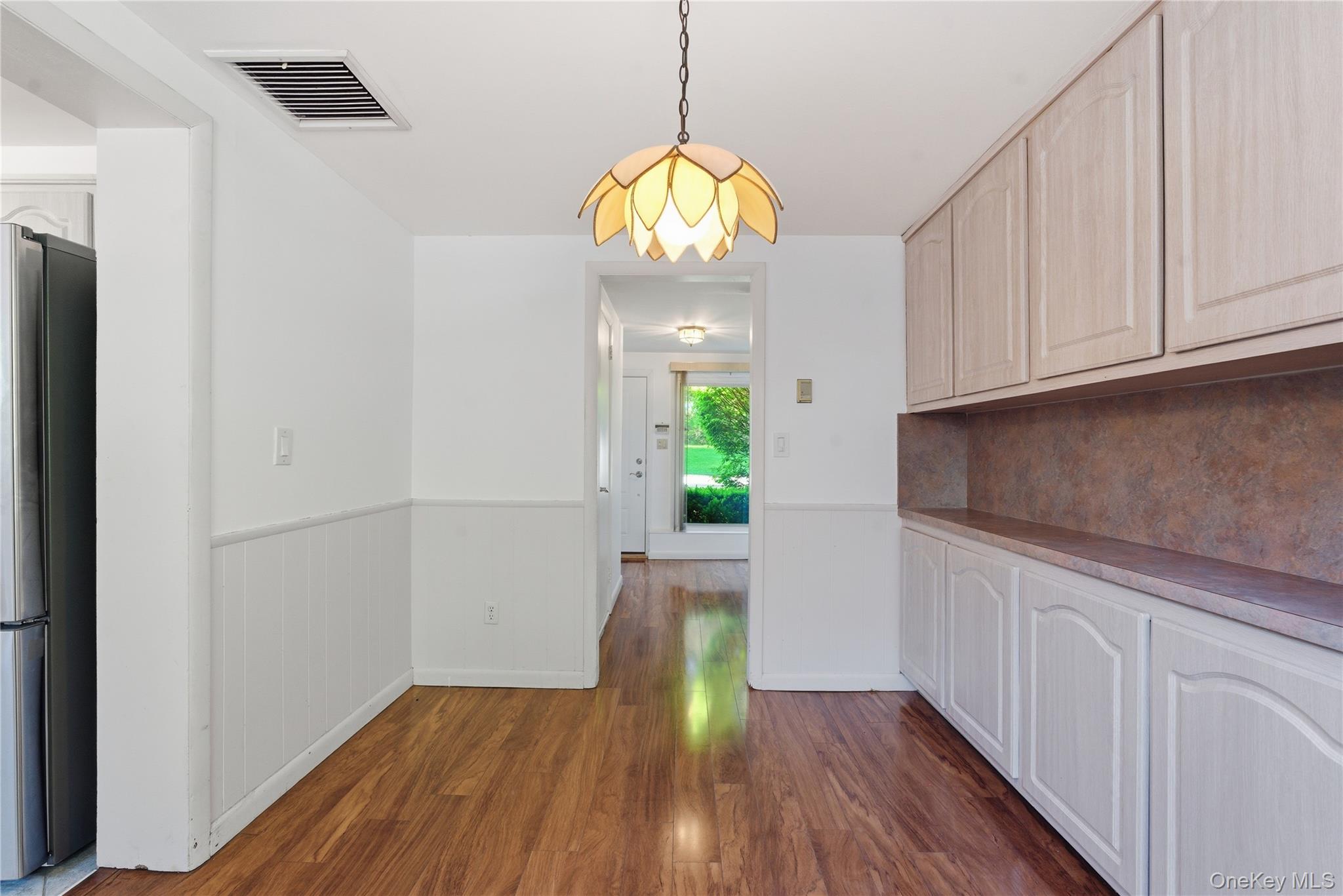136 Condit Street Harrison, NY 10528 - Photo 11 of 34