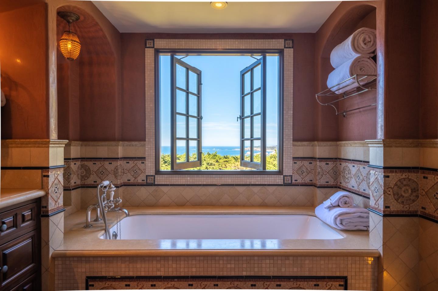 176 Spindrift Road Carmel, CA 93923 - Photo 18 of 36 Gallery Image 18