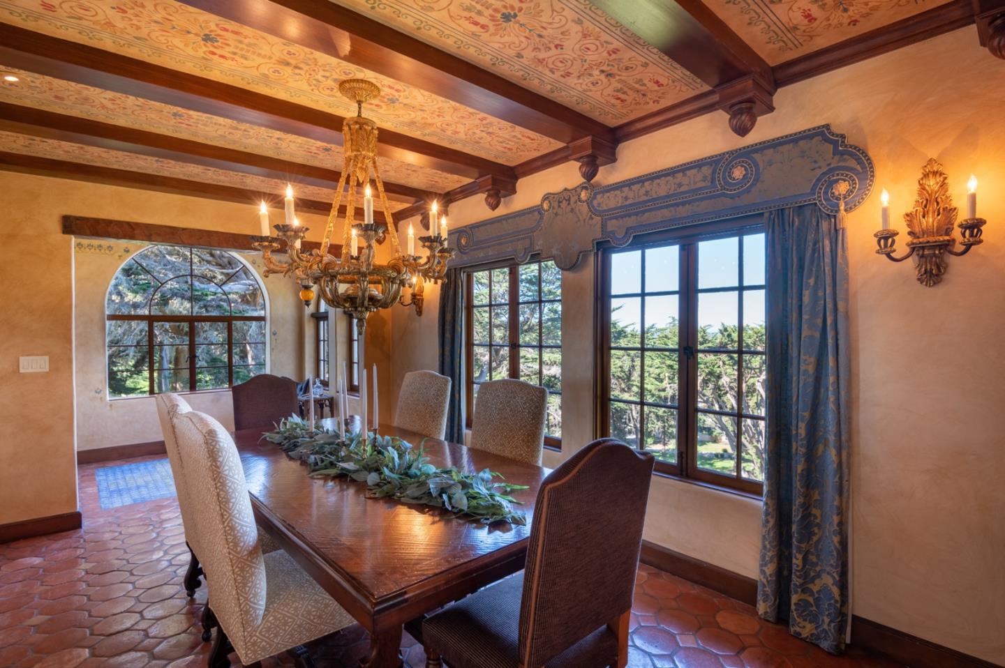 176 Spindrift Road Carmel, CA 93923 - Photo 8 of 36 Gallery Image 8