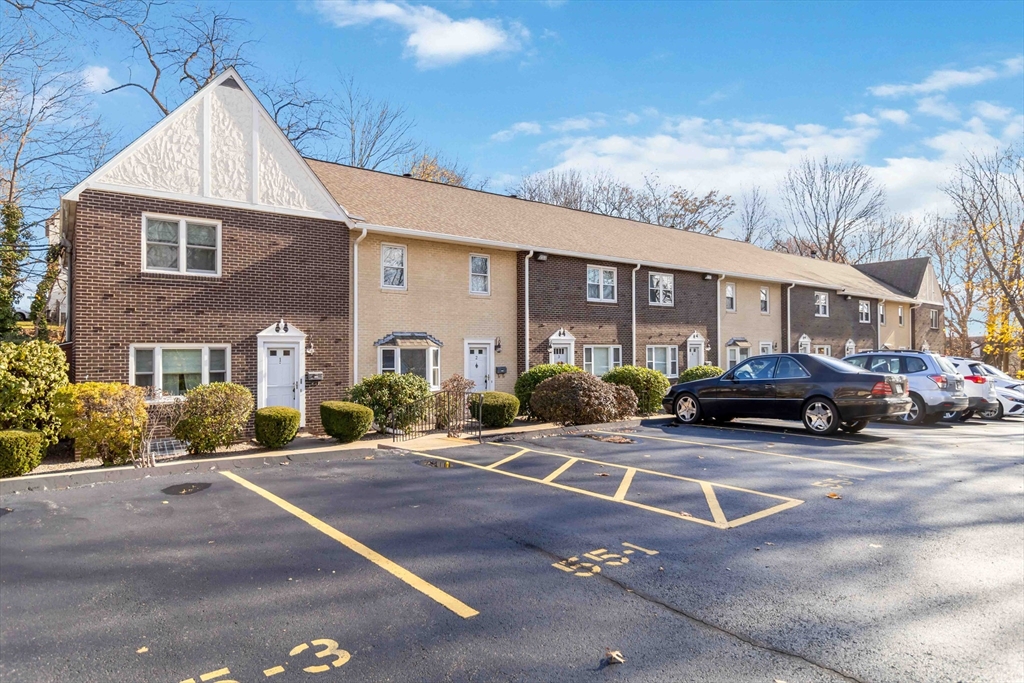 55 Tinson Road, Unit 4 Quincy, MA 02169 - Photo 1 of 39 Gallery Image 1