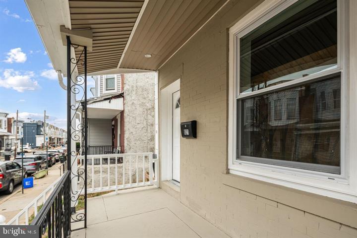 921 South Alden Street Philadelphia, PA 19143 - Photo 2 of 28