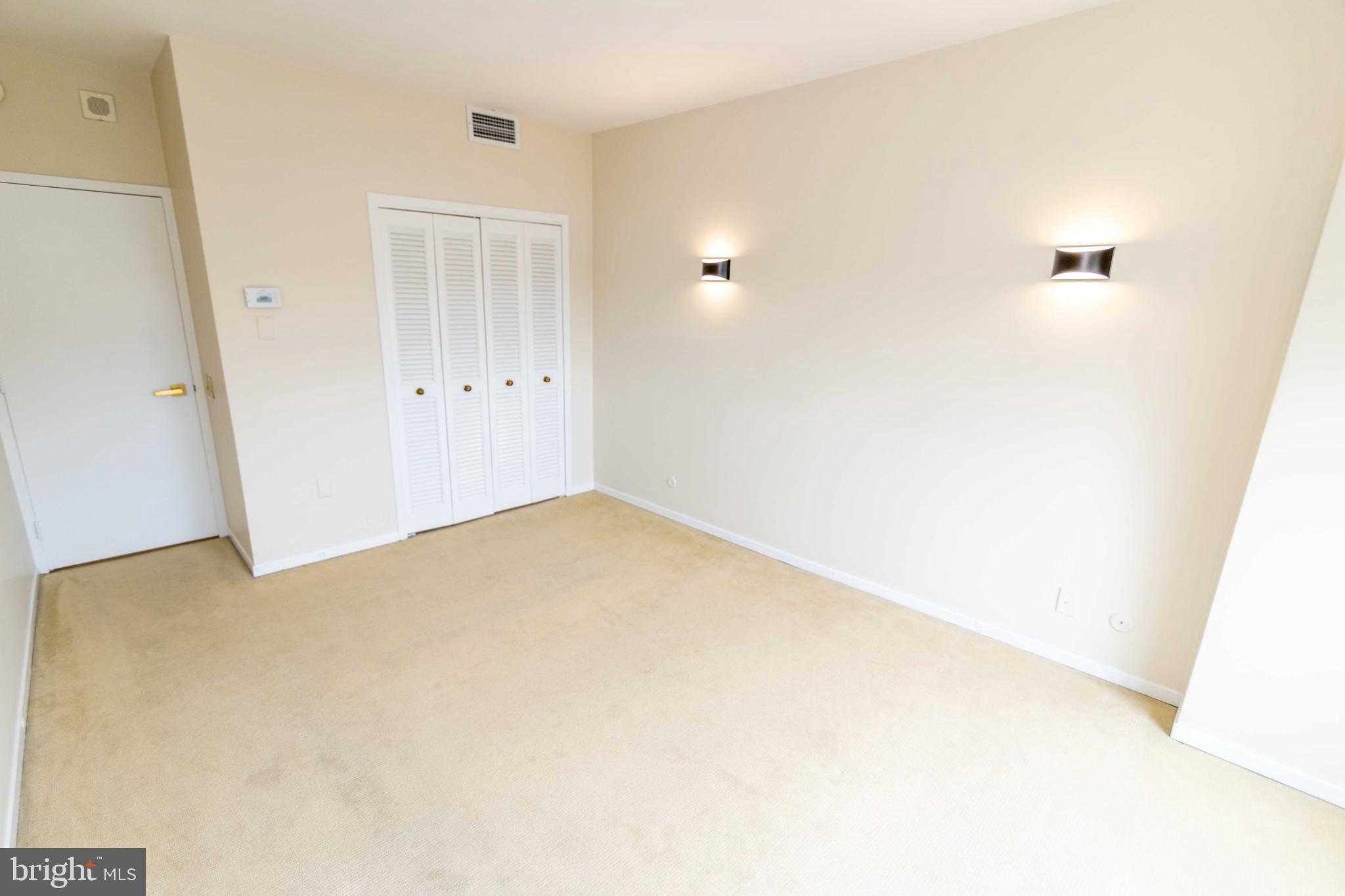 191 Presidential Boulevard, Unit R721722 Bala Cynwyd, PA 19004 - Photo 29 of 37 Entrance to Second Bedroom
