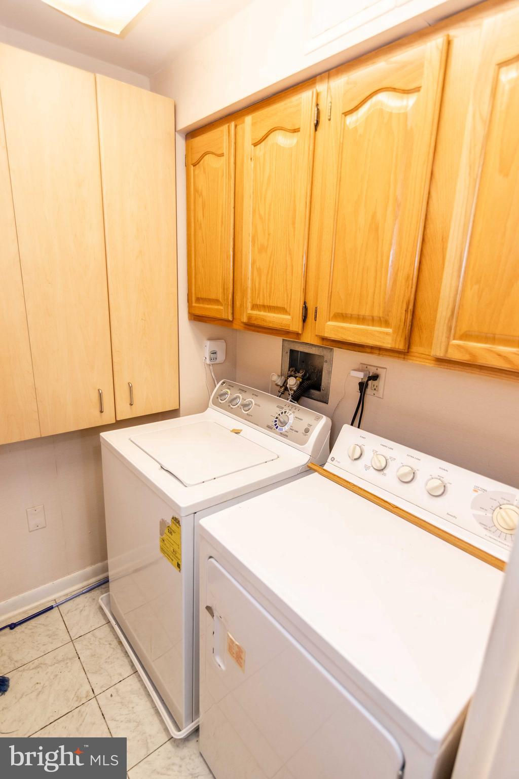191 Presidential Boulevard, Unit R721722 Bala Cynwyd, PA 19004 - Photo 33 of 37 Laundry in Hallway
