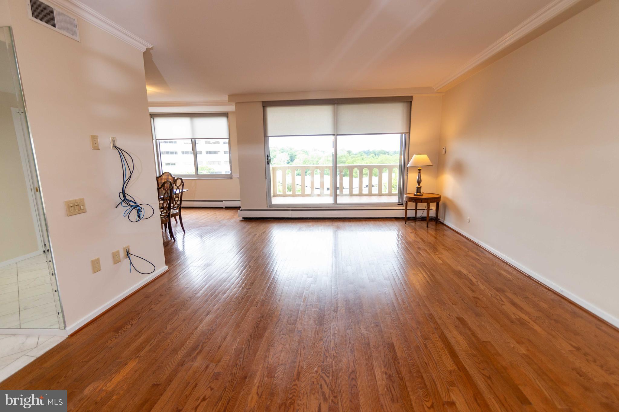 191 Presidential Boulevard, Unit R721722 Bala Cynwyd, PA 19004 - Photo 6 of 37 Living Area to Formal Dining