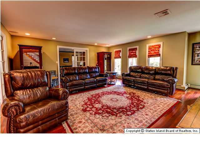 255 London Road Staten Island, NY 10306 - Photo 11 of 20 Additional Photo