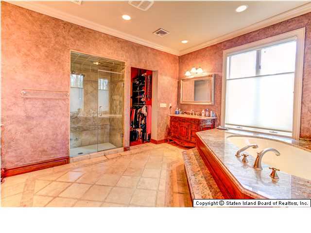 255 London Road Staten Island, NY 10306 - Photo 15 of 20 Additional Photo